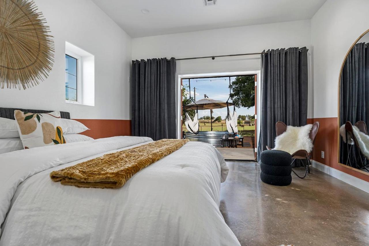 Villa Container Haus Pet Friendly With Cowboy Pool Fredericksburg Esterno foto