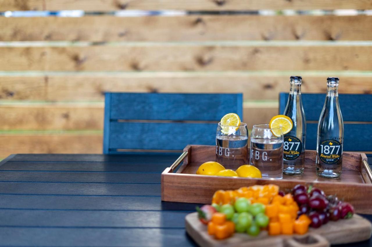 Villa Container Haus Pet Friendly With Cowboy Pool Fredericksburg Esterno foto