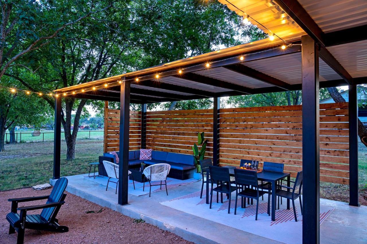 Villa Container Haus Pet Friendly With Cowboy Pool Fredericksburg Esterno foto
