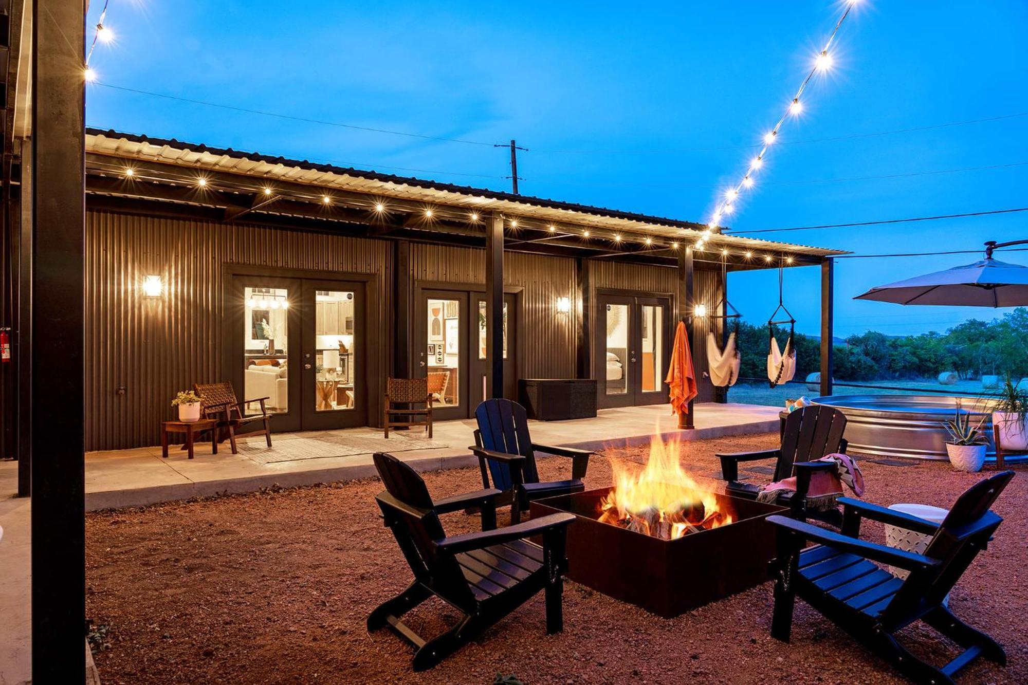 Villa Container Haus Pet Friendly With Cowboy Pool Fredericksburg Esterno foto